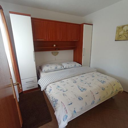 Apartments Tina Pula Zewnętrze zdjęcie