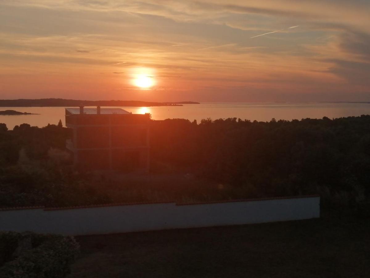 Apartments Tina Pula Zewnętrze zdjęcie