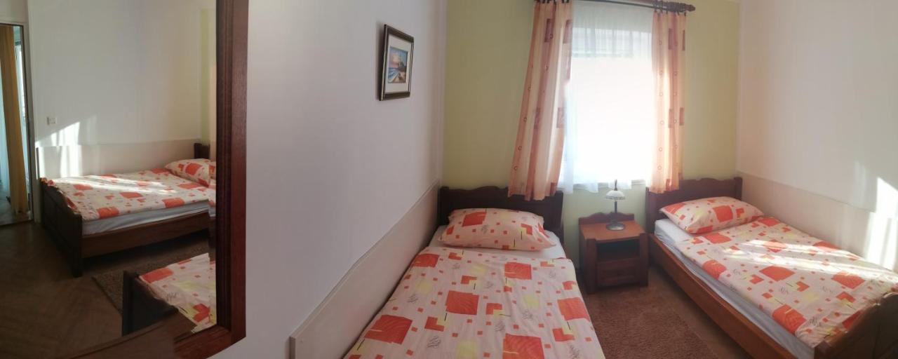 Apartments Tina Pula Zewnętrze zdjęcie