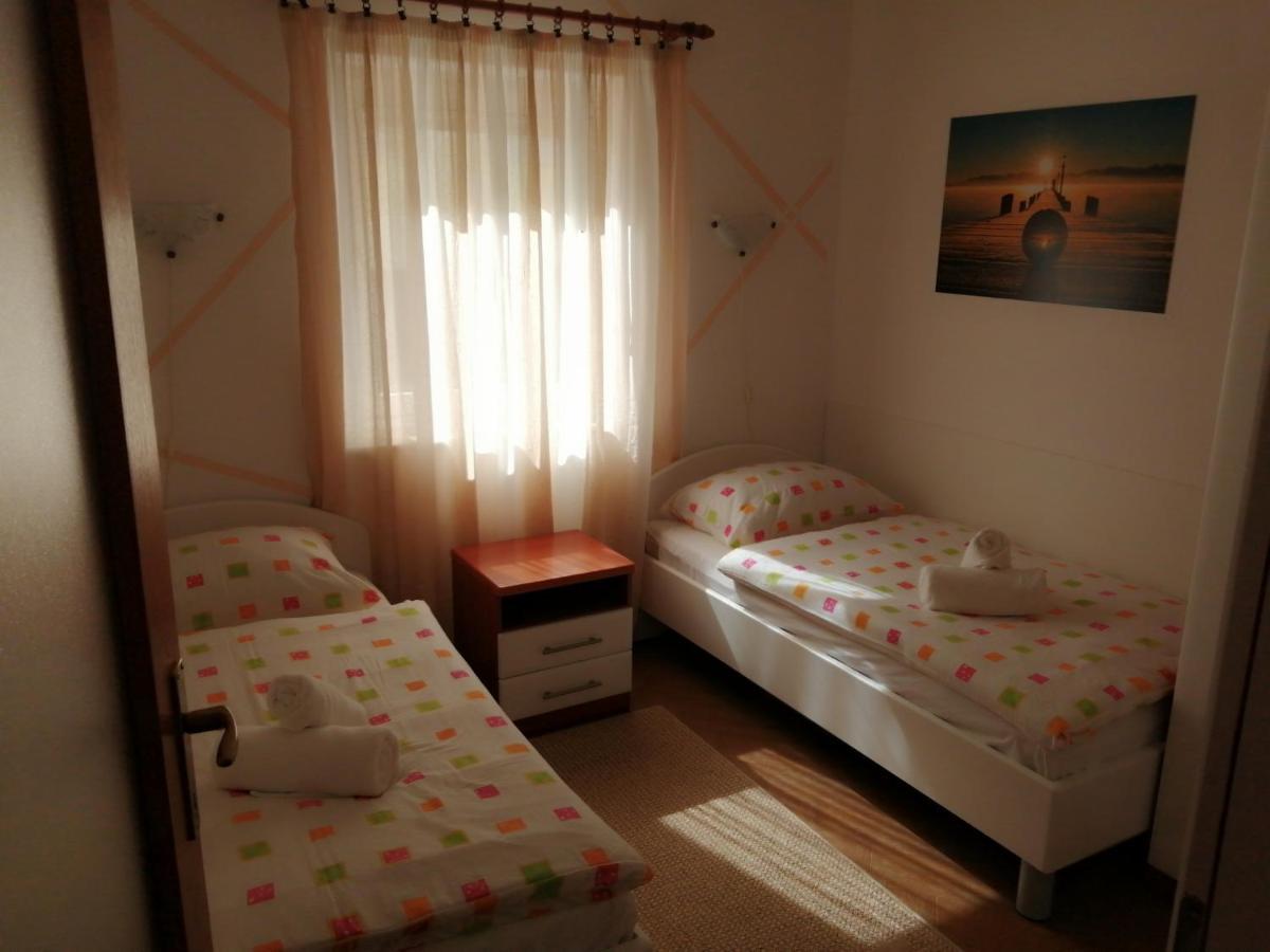 Apartments Tina Pula Zewnętrze zdjęcie