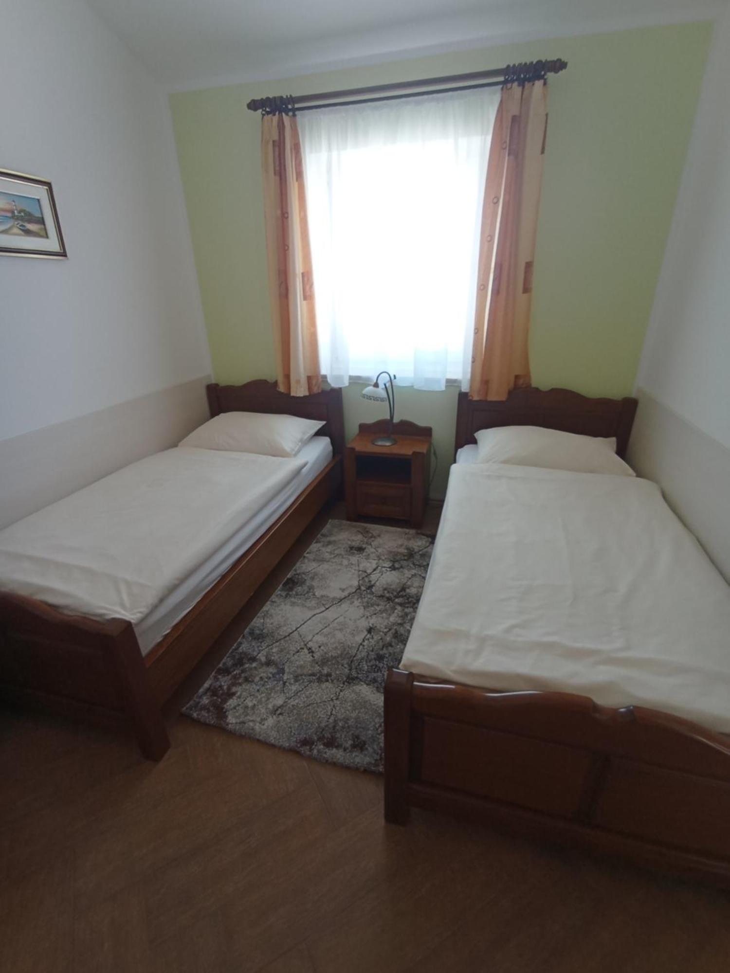 Apartments Tina Pula Zewnętrze zdjęcie